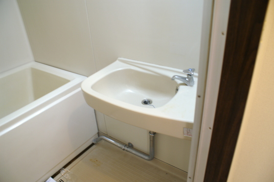 洗面設備　※別部屋の写真です