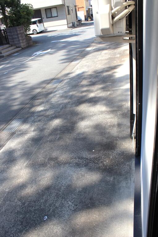 バルコニー　テラス