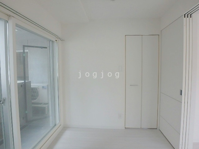 その他部屋・スペース　洋室も真白☆色んな家具が似合いますね☆