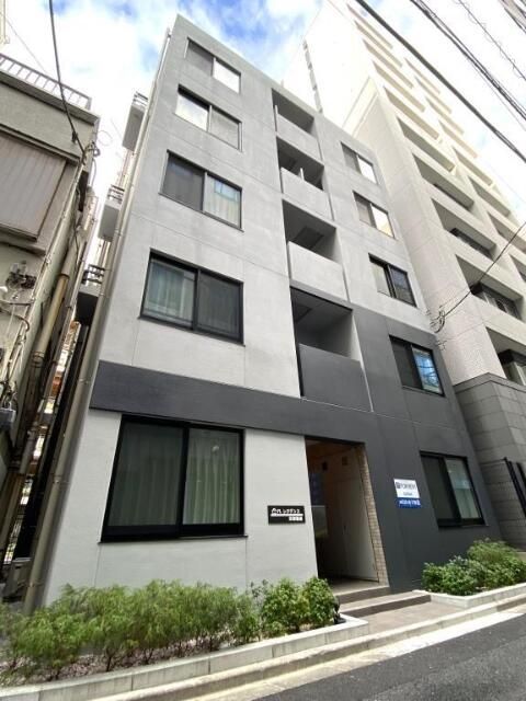 建物外観　落ち着いた雰囲気の外観です