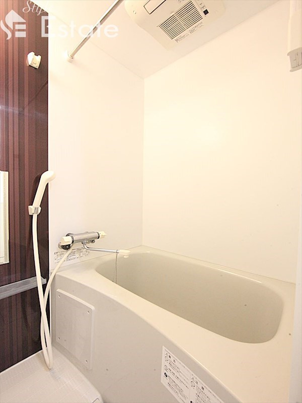 バス・シャワールーム　バスルーム