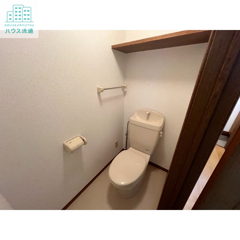 トイレ　※別号室の写真です