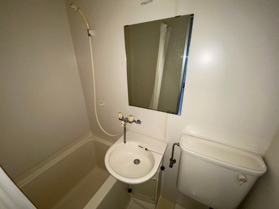 洗面設備　※別部屋の写真です