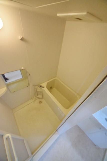 バス・シャワールーム　★礼金なし・築浅物件★