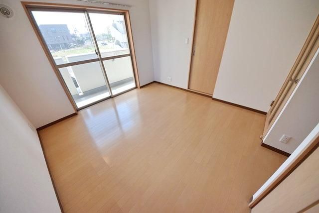 居室・リビング　★礼金なし・築浅物件★