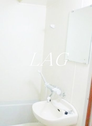 洗面設備　洗面台です。