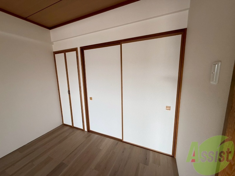 収納　収納箇所はコチラです。荷物などはコチラにどうぞ。