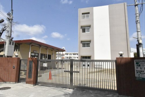小学校　塚口小学校（小学校）まで412m