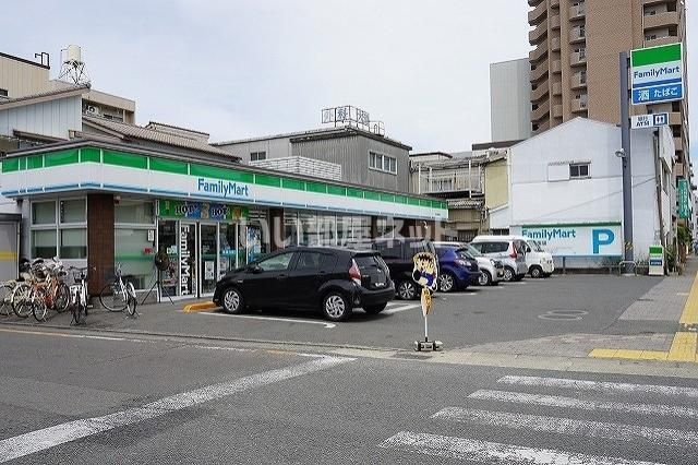 コンビニ　ファミリーマート佐古４番町（コンビニ）まで864m