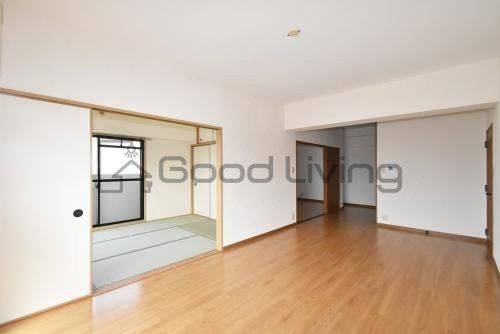 居室・リビング　ここで楽しい食事の時間