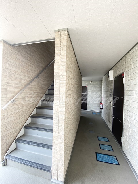 エントランス　毎日通るエントランス♪