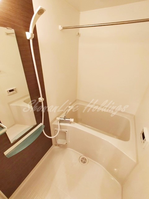 バス・シャワールーム　追い炊き・浴室乾燥つきお風呂♪