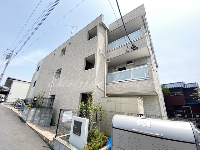 建物外観　鉄骨造マンション♪