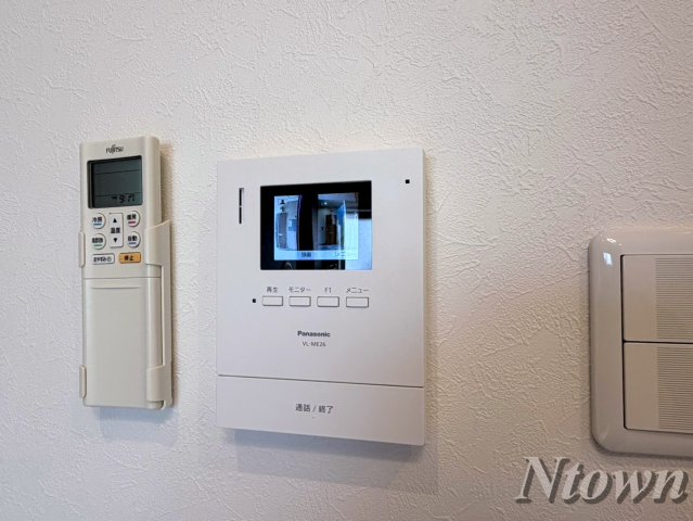 セキュリティ　モニター付きインターフォンです。