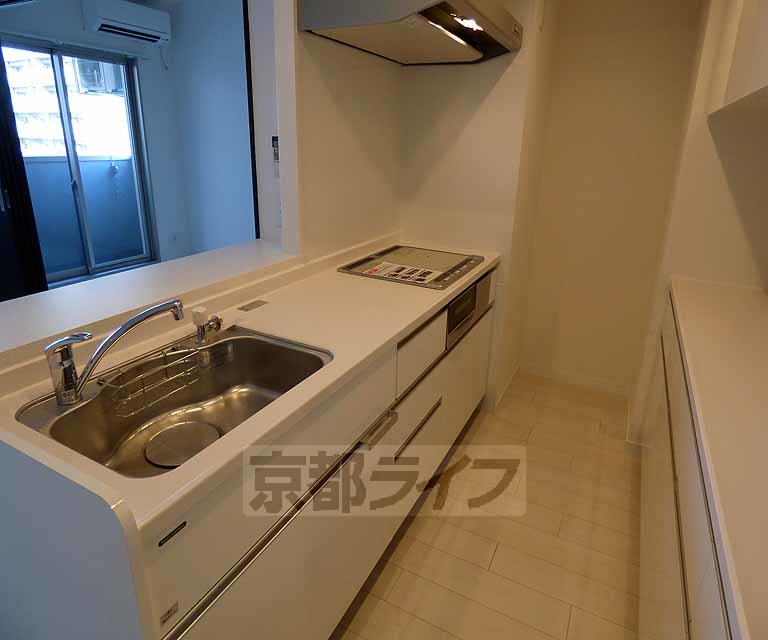 キッチン　使い勝手のよさそうなキッチンです。