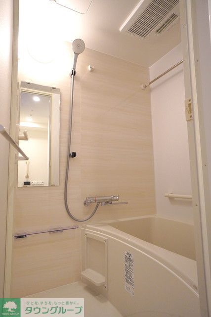 バス・シャワールーム　※写真は同タイプ住戸です。