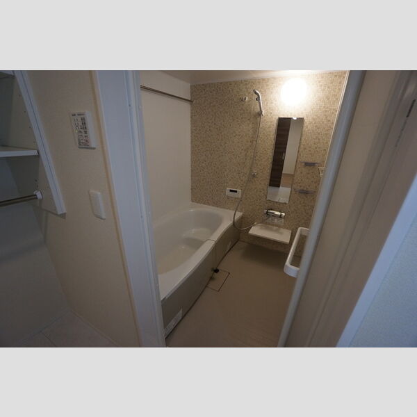 バス・シャワールーム　浴室