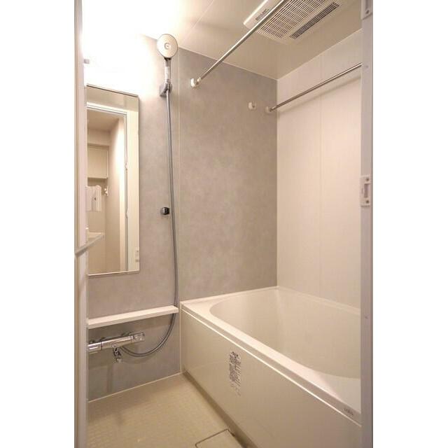 バス・シャワールーム　※写真は同タイプ住戸です。