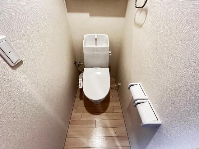 トイレ　トイレ