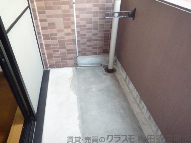 バルコニー　リーガル西天満