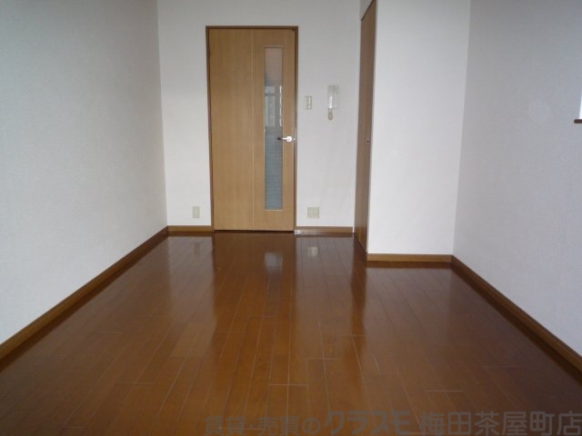 居室・リビング　リーガル西天満