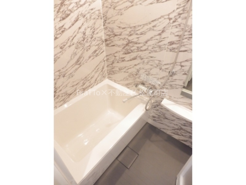 バス・シャワールーム　バス（浴室乾燥機付）