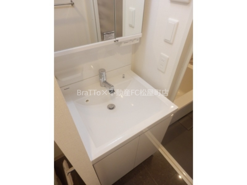 洗面設備　独立洗面台（シャンプードレッサー）