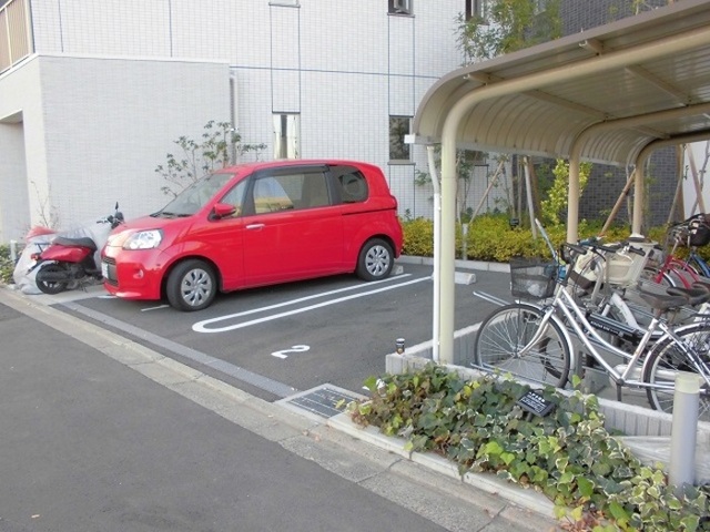 駐車場　駐車場