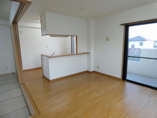 居室・リビング　同型モデル