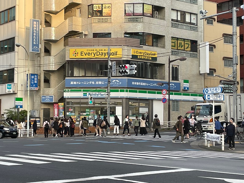 コンビニ　ファミリーマート 東陽町駅前店（コンビニ）まで500m
