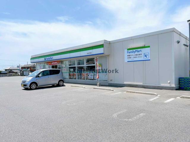 コンビニ　ファミリーマート宇部沖宇部店（コンビニ）まで1024m