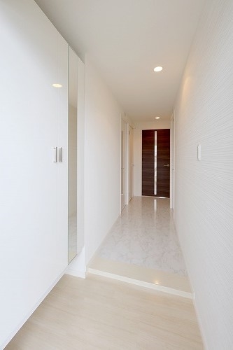 玄関　※別部屋のため、参考画像です。