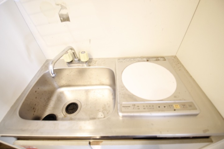 キッチン　※他部屋写真使用