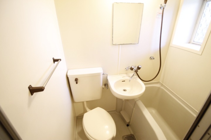 トイレ　※他部屋写真使用