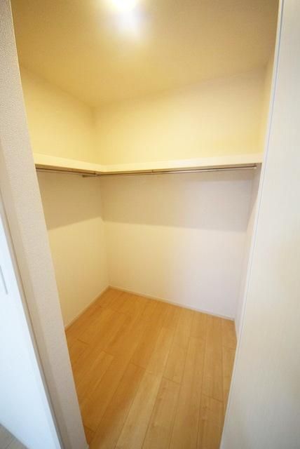 収納　収納力のあるウォークインクローゼット★