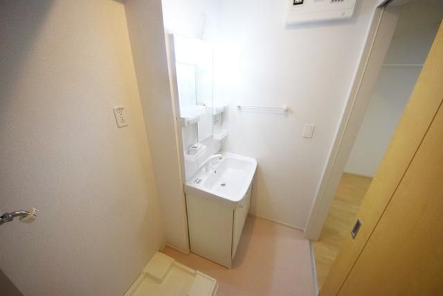 洗面設備　忙しい朝にあると便利なシャンドレ★