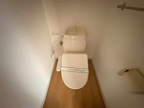 トイレ　※別部屋の写真です