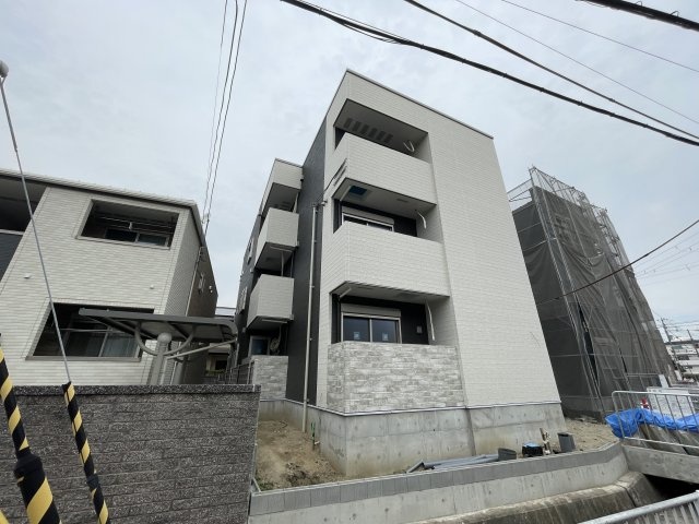 建物外観　建設中