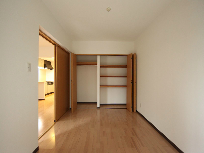 その他部屋・スペース　洋室6帖　ＬＤＫ12.2帖とつなげても仕切っても使えます