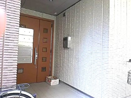 エントランス　ゆとりのあるエントランスです