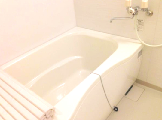 バス・シャワールーム　お風呂です