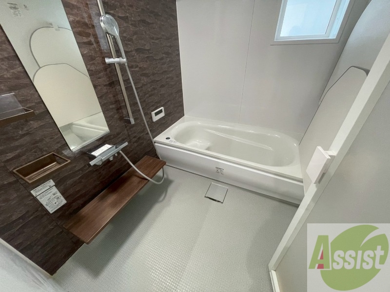 バス・シャワールーム　お風呂になります。一日の疲れを癒してくださいね。