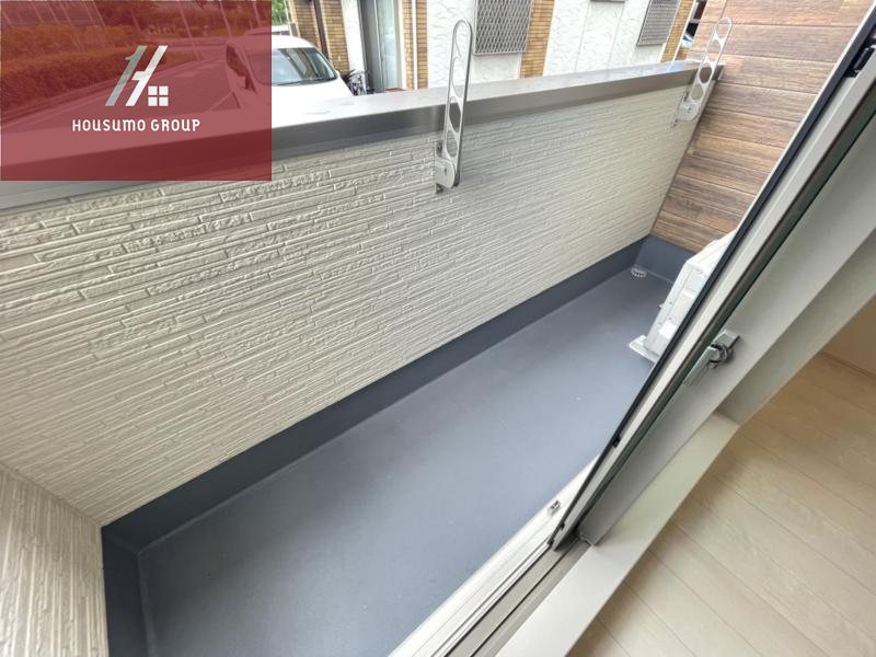 バルコニー　お洗濯にも便利なバルコニー付き