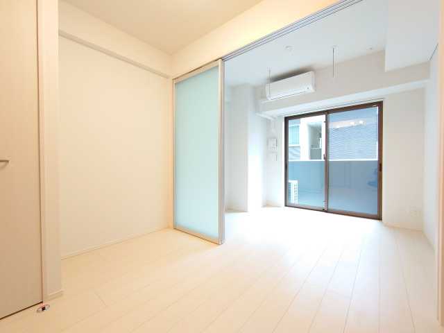 エントランス　コンフォリア・リヴ根岸二丁目