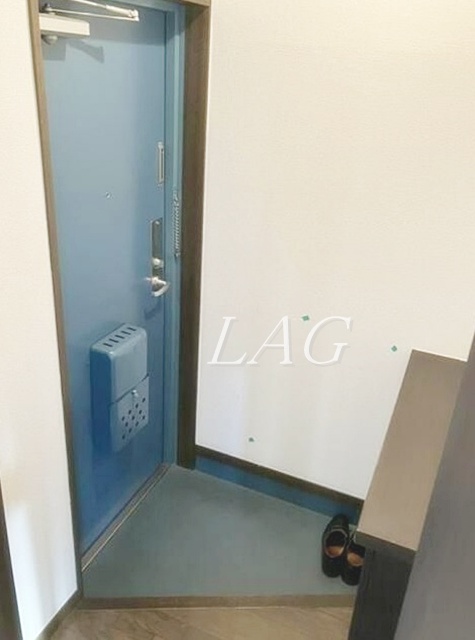 玄関　玄関です。