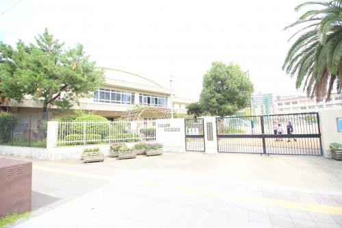 中学校　豊中市立第四中学校（中学校）まで845m
