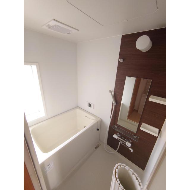 バス・シャワールーム　追い焚き付