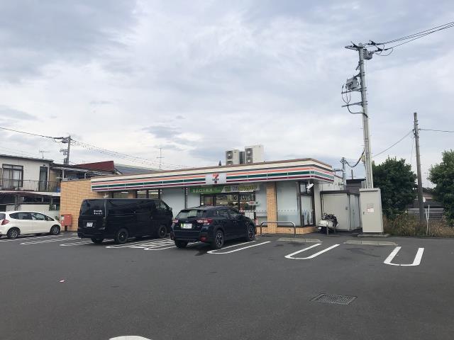 コンビニ　セブンイレブン（コンビニ）まで1669m