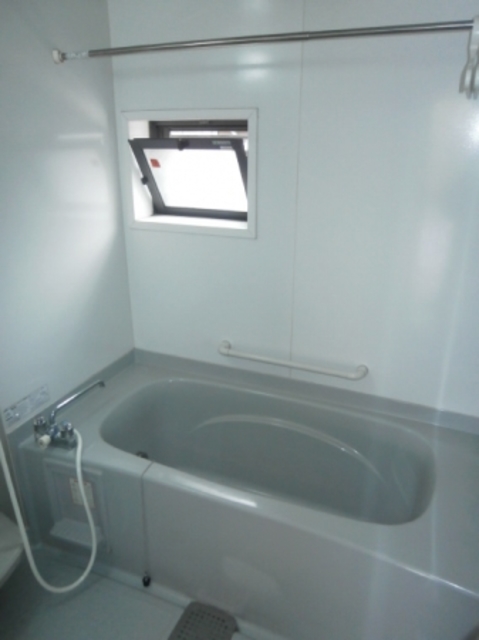 バス・シャワールーム　追焚機能付き♪