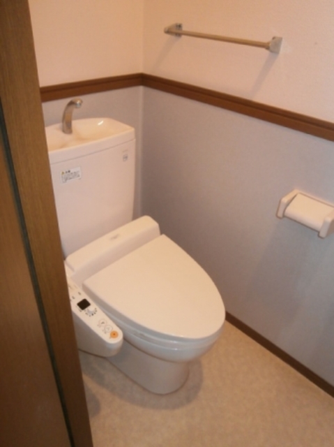 トイレ　温水洗浄便座あり
